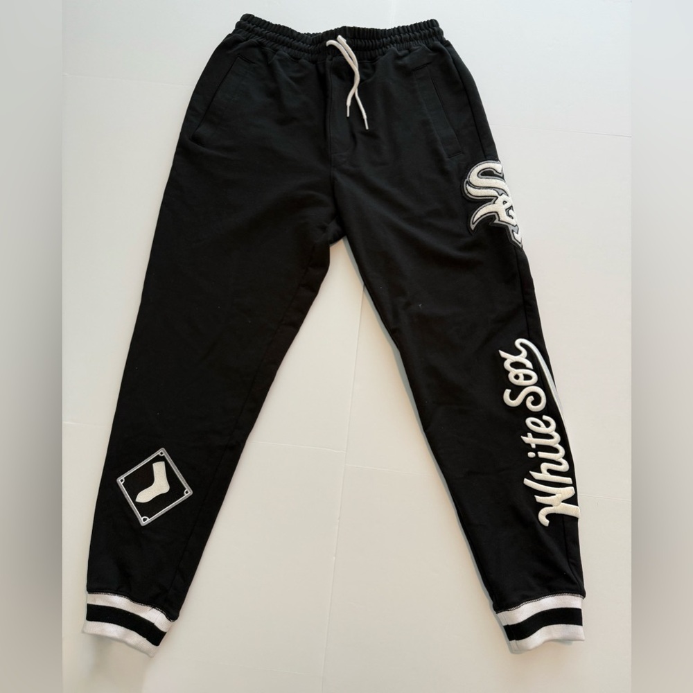 NWOT New Era Men’s Logo Select Chicago White Sox Joggers, Size Large